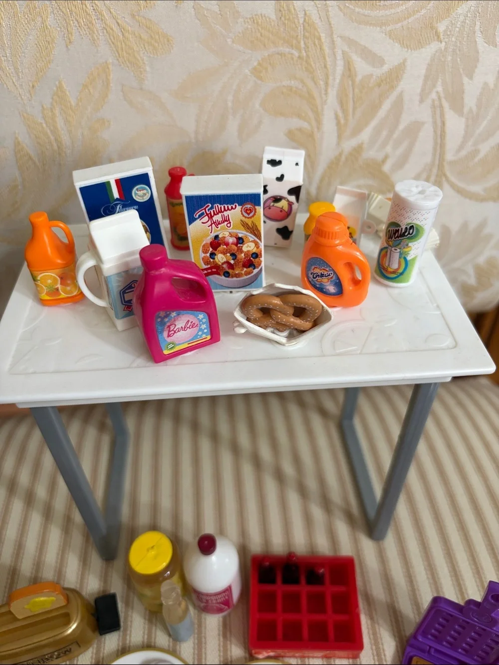 N/A dollhouse food